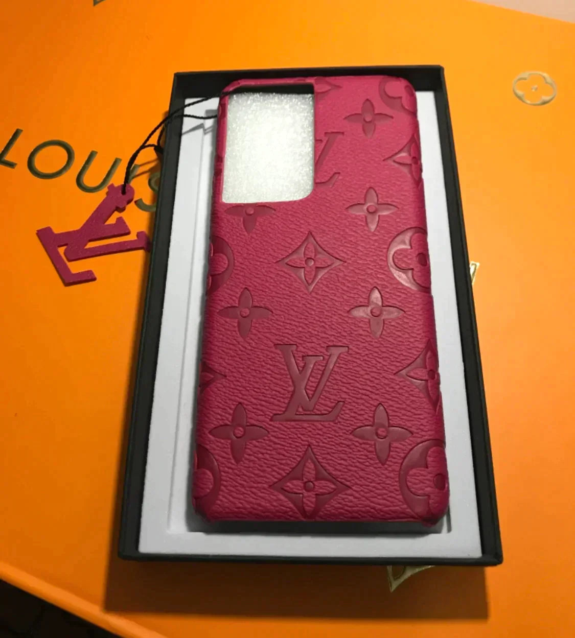 LV cases samsung