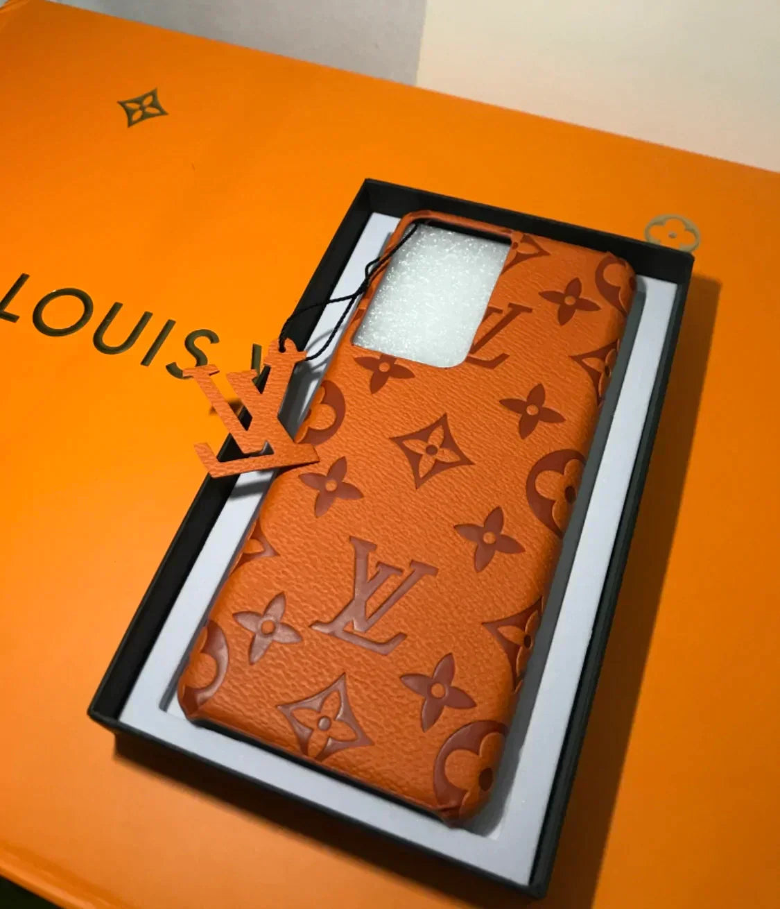 LV cases samsung